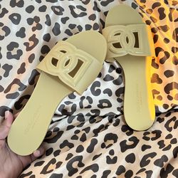 Beige Dolce&Gabbana sandals