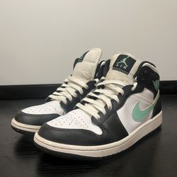 SIZE 7.5 MEN - Air Jordan 1 Mid Green Glow