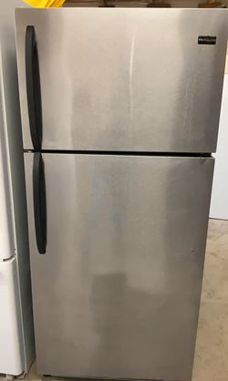 Frigidaire Top Mount Stainless Steel Refrigerator Fridge
