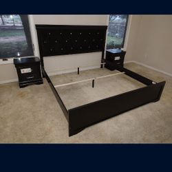 Brand New 4 Pcs Bedroom Set 
Black Solid Wood 
Velvett Upholestered Headboard
Diamond Crystals
Diamond Crystal Knobs
Includes Bed, 1 Night Stand, Dres
