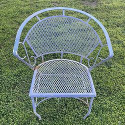 $40 Vintage Chair In Tulare 