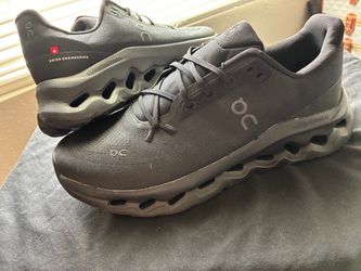 Cloudtilt shoes