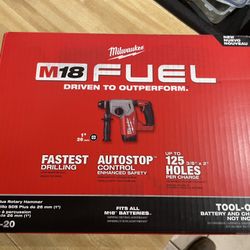 New Milwaukee M18 Fuel 1” SDS Drill Tool Only $300 Firm In N Lakeland 