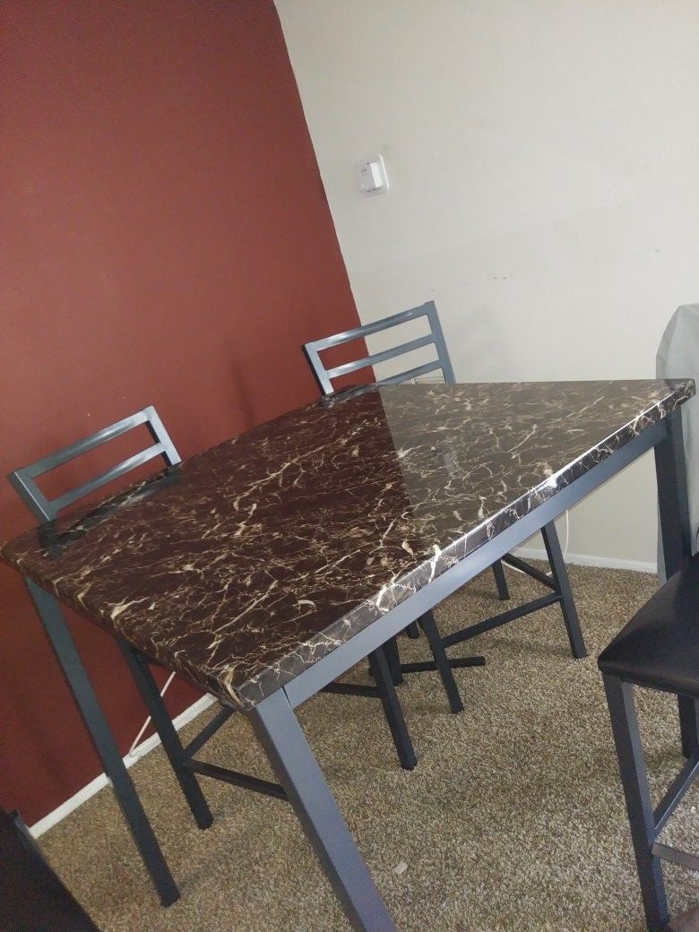 Dining room table