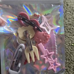 Hk Hair Clips