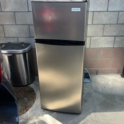 Small Fridge 