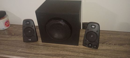 Bookshelf computer speaker with subwoofer