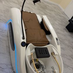 	1.	Luxury Spa Shampoo Chair with Massage and LED Lights 	2.	Automatic Hair Washing Station with Massage – Like New! 	3.	Modern Salon Shampoo Station 