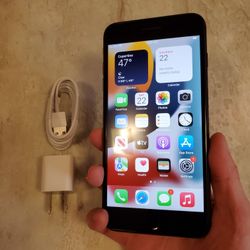 iPhone 8 Plus - UNLOCKED - Like New