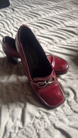 Women’s shoes