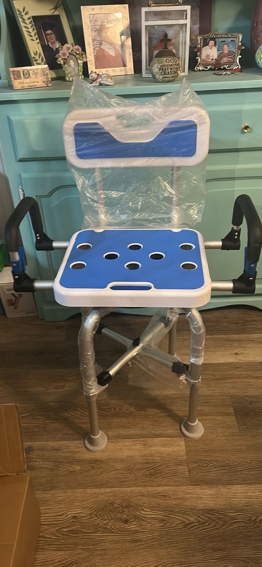 360 Rotating Shower Chair with Arms and Back Heavy Duty 550 lbs max