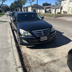 2013 Hyundai Genesis