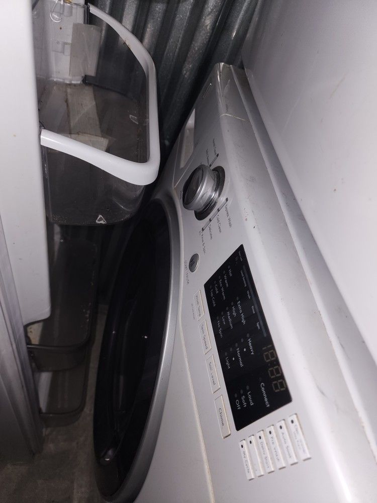 Kenmore Connect Washer & Dryer