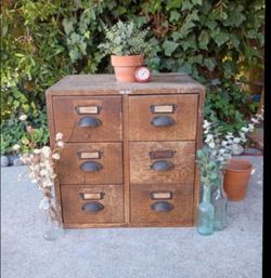 ANTIQUE FILE CABINET CARD CATALOG SIX  DRAWERS DOVETAIL SOLID OAK 20" W X 16" D X 20" T