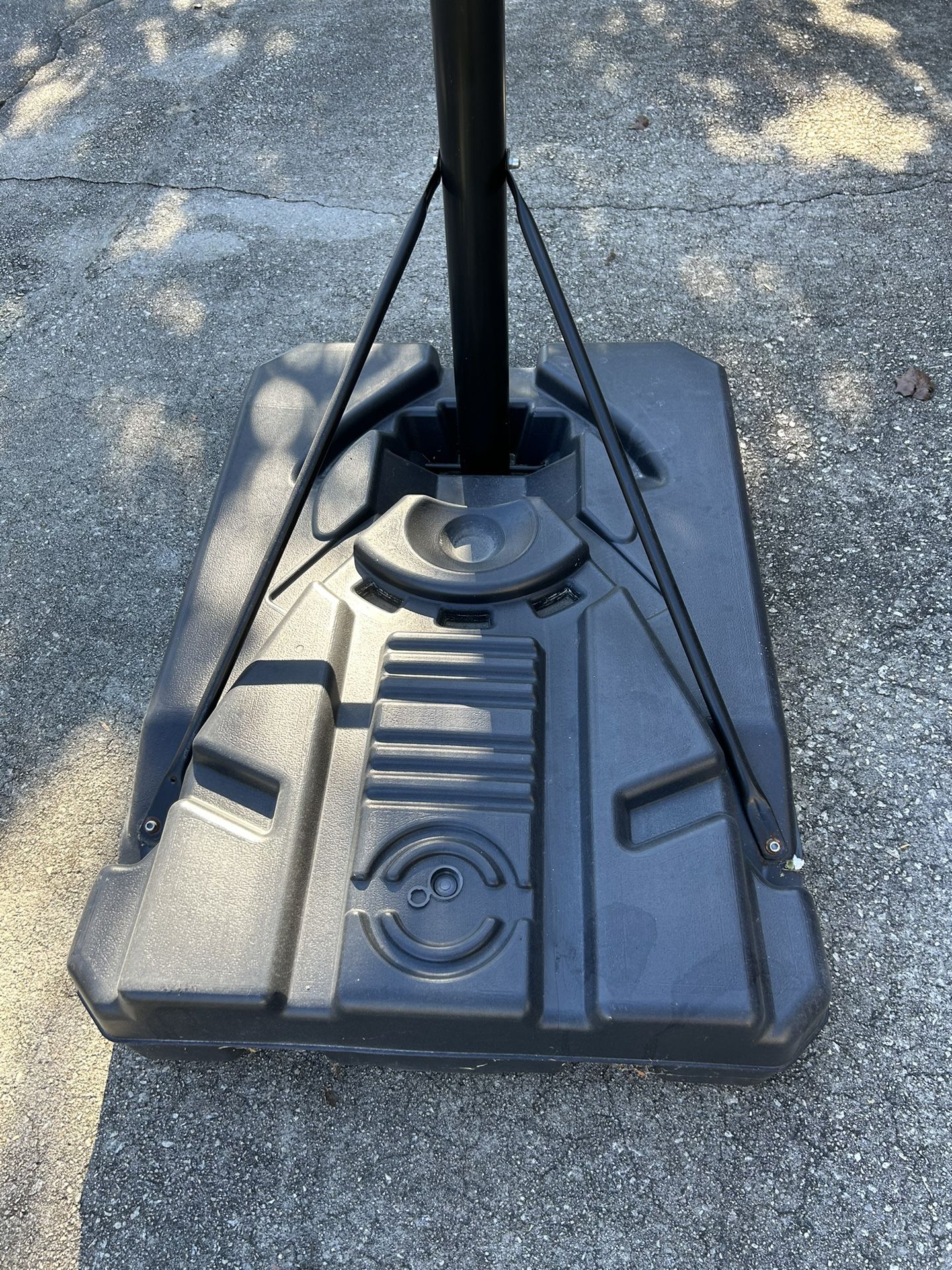 MaxKare Portable Basketball Hoop for Sale in Augusta, GA OfferUp