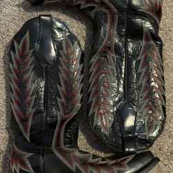 Women’s Boots (Size 6 1/2)