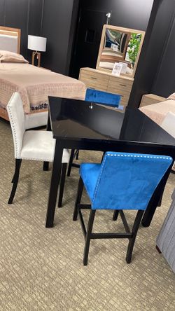 Brand new table and 4 chairs