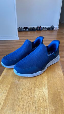 NEW SKECHERS SLIP ON size 13 men