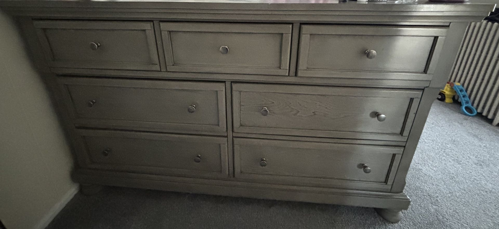 Dresser