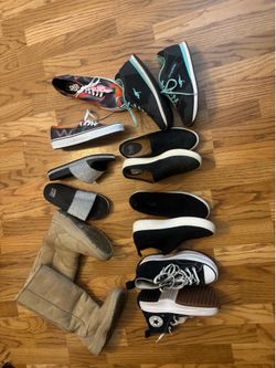 Assorted shoes