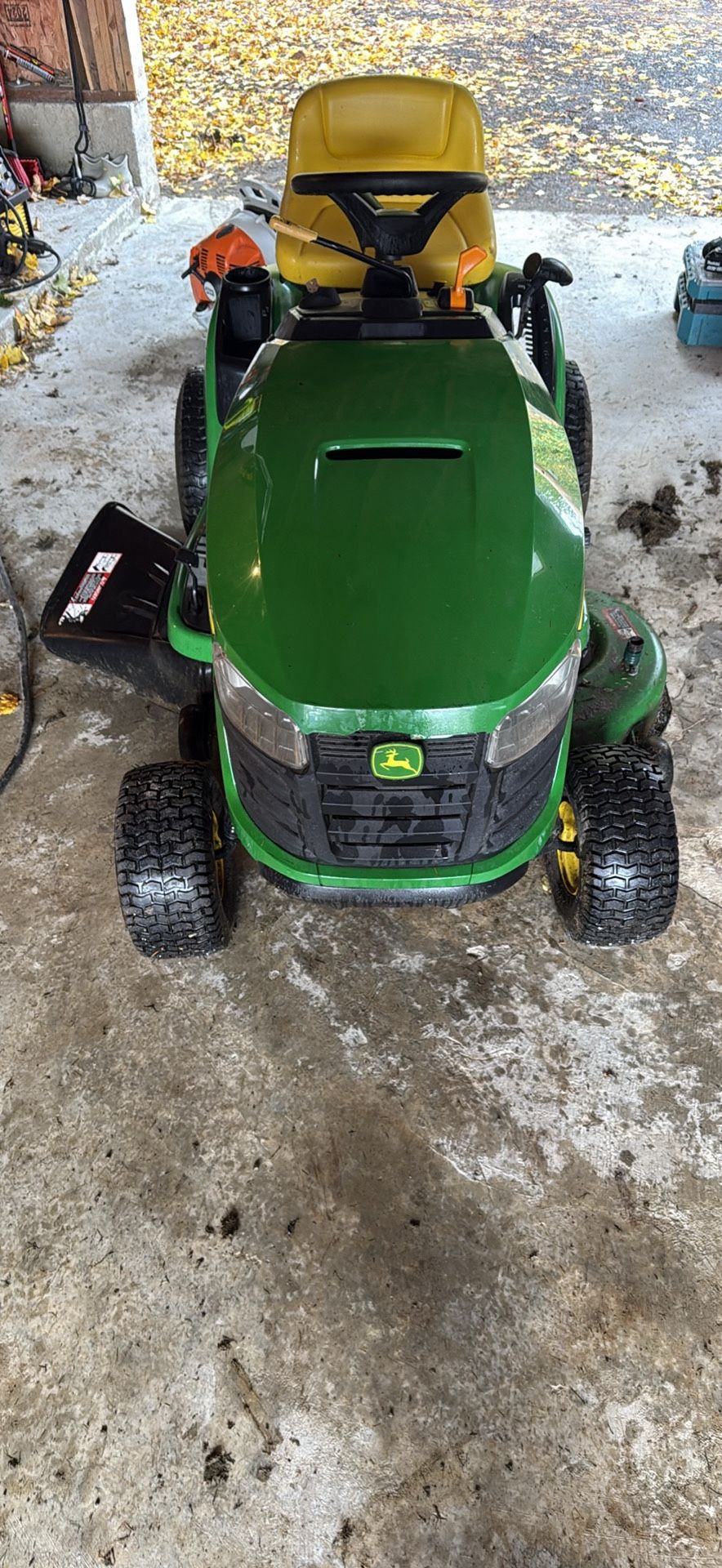 John Deere Riding Lawnmower 42 Inch Decks