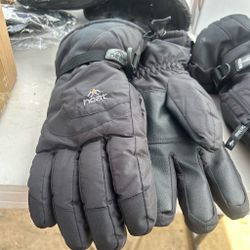 Winter gloves