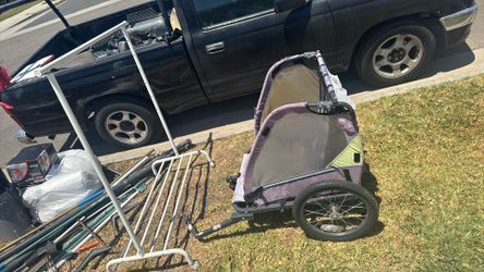 Free stuff! Come get it - curbside!