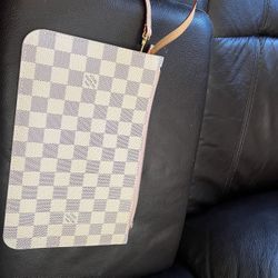 New Authentic Wristlet Louis Vuitton 