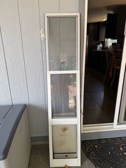 Doggy door for glass slider door