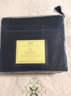 FULL OR TWIN SIZE SHEET SET $25