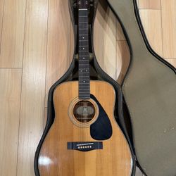Yamaha Guitar 