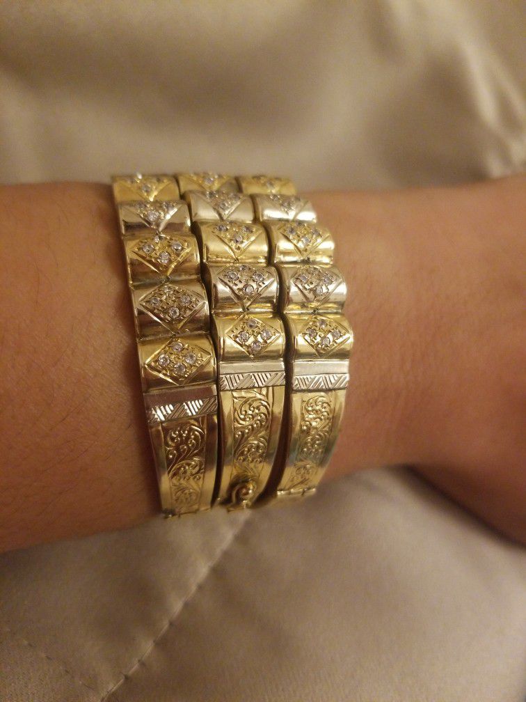 18 Carat Gold 3 Bracelet Only 1200