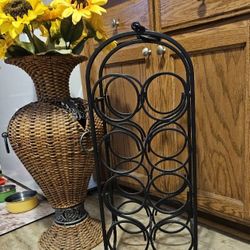 ✨️ 🍾🍷$5 BLACK WROUGHT IRON WINE RACK