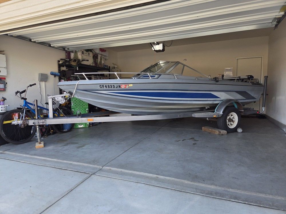 1987 Sunray Boat 