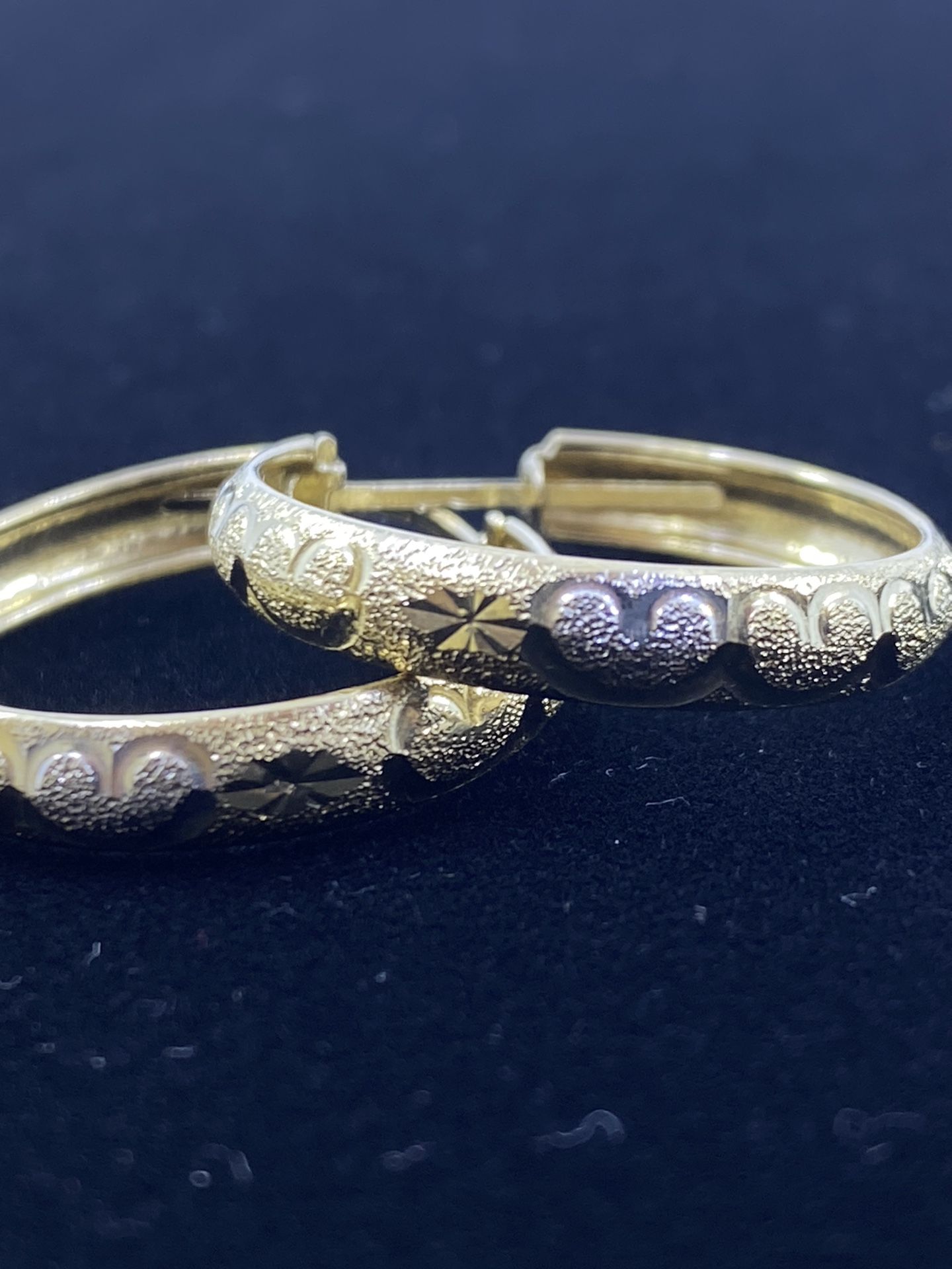 $325 Two Tone Gold Heart Hoop Earrings 