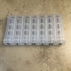 7 Day Pill Organizers 4X Daily 