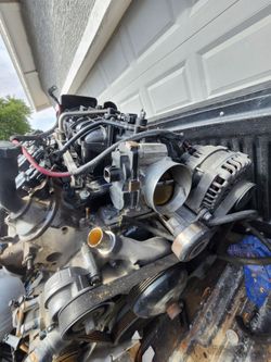 2012 Silverado 5.3 motor $1000