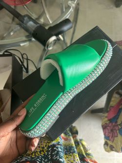 Slippers size 7