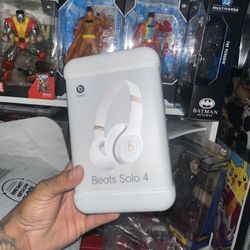 Beats Solo 4