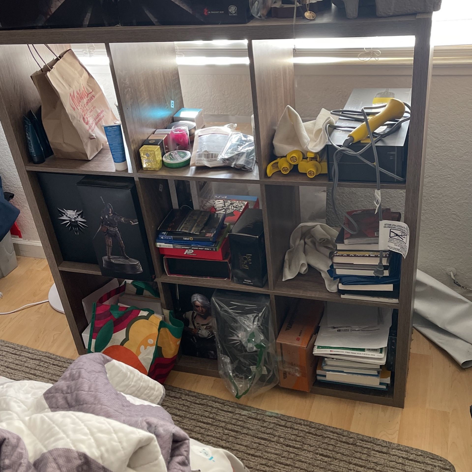 Selling A shelf