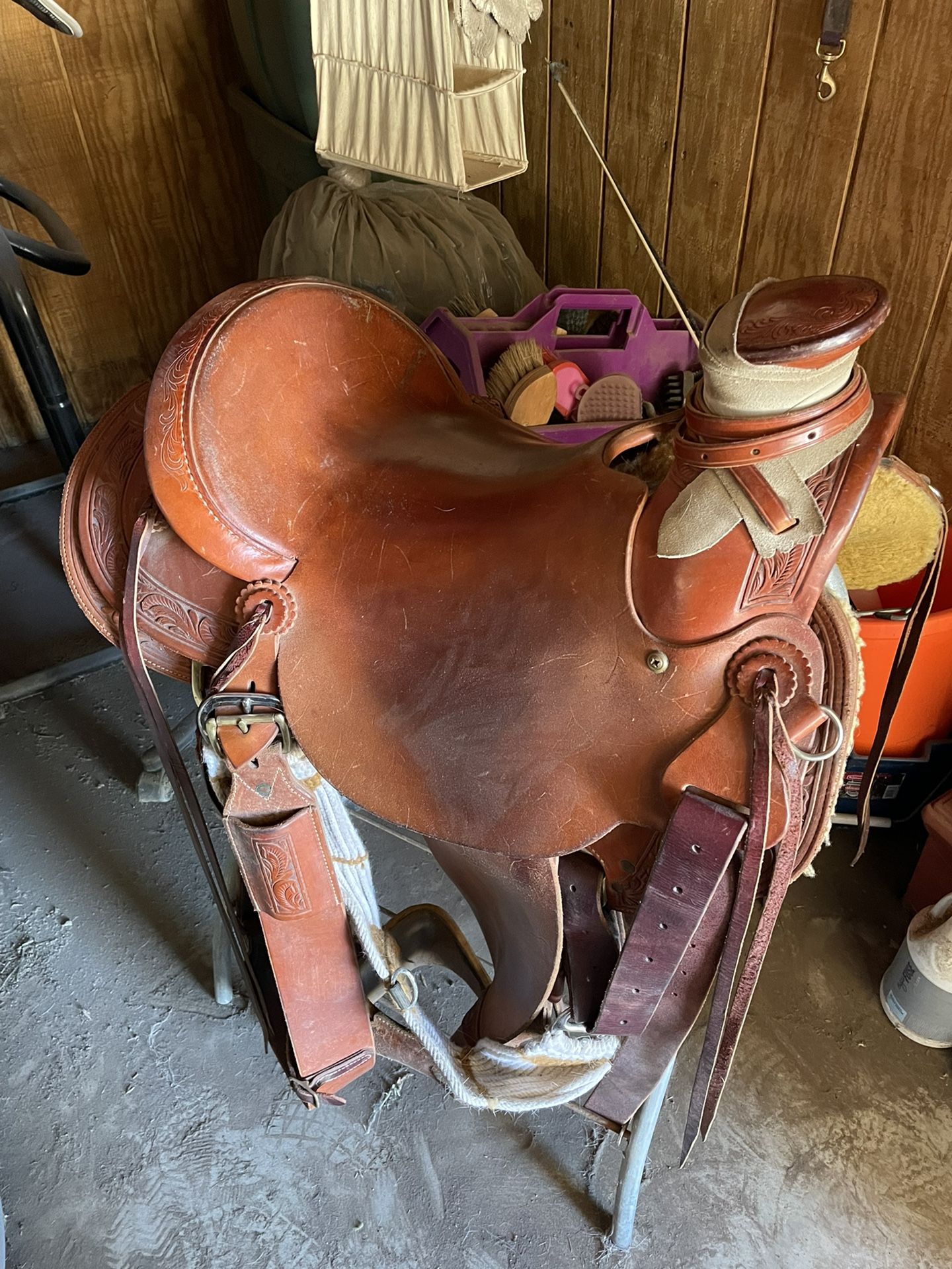 Western Saddle Mc Calls 17 Inch Seat