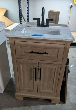 24in Bathroom Vanity with Top and Faucet