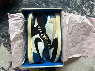 Travis Scott “fragments” size 12