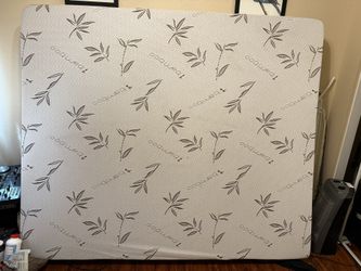 Cali King Memory Foam Mattress