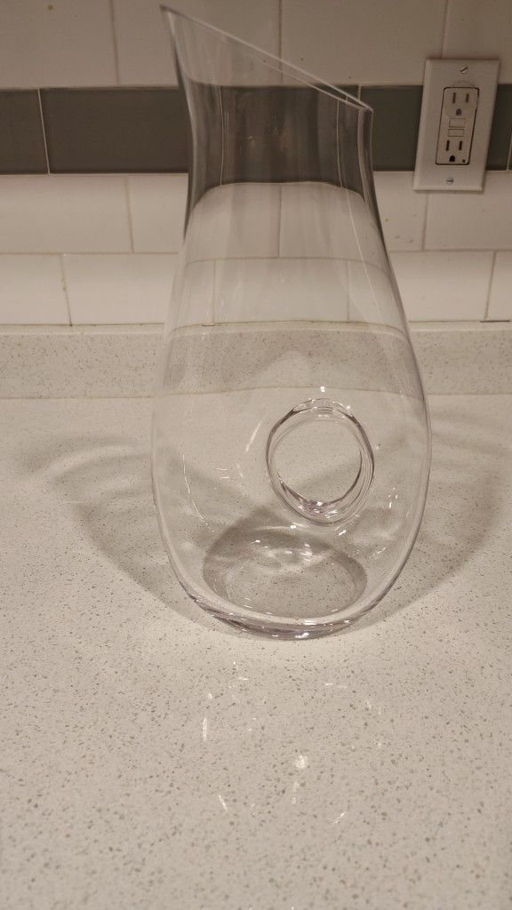 100% Crystal - Decanter 48 oz. Carafe