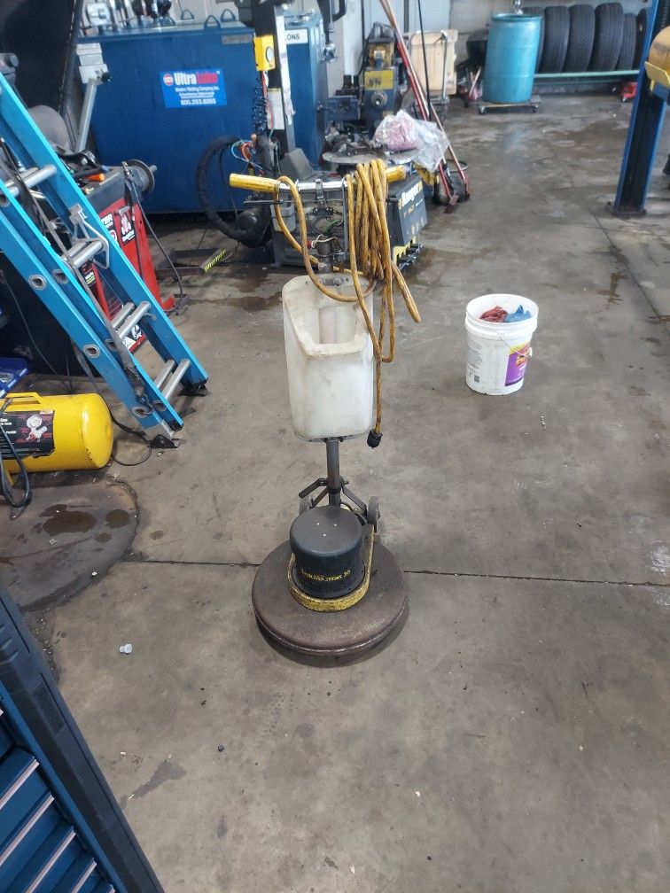 TaskMaster 20" Industrial Floor Scrubber