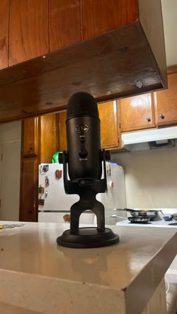 YETI MICROPHONE BLACK