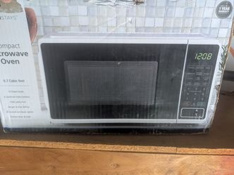 Microwave Oven BRAND NEW