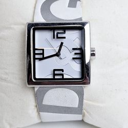 D&G Dolce & Gabbana DW0036 Ladies Andy White Dial White Leather Strap Watch