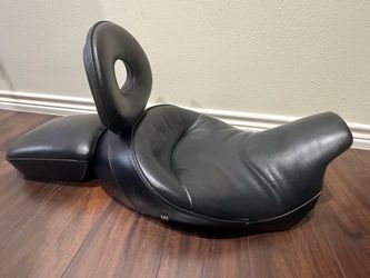 2017-2023 HD Touring Model Corbin Coop Seat with backrest.